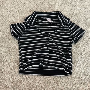 Black and white, cropped, collard shirt.